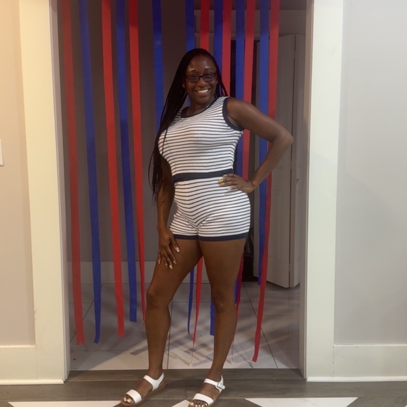 Two piece set with lots of stretch worn once - Picture 1 of 1